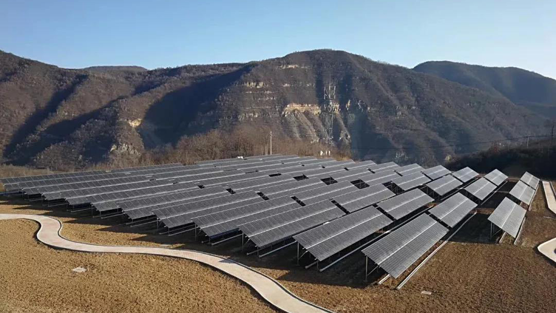 光伏發(fā)電的成本與投資 從設(shè)備到回報的全面解析